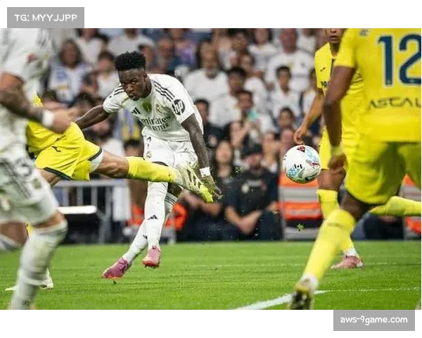 巴黎前锋多选择多 皇马小熊愿自由转会满足薪资签字费需求